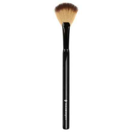 Illamasqua Highlighter Fan Brush