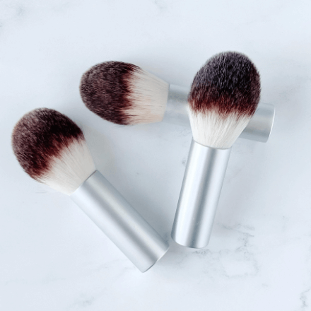 La Bella Donna Perfecting Foundation Brush